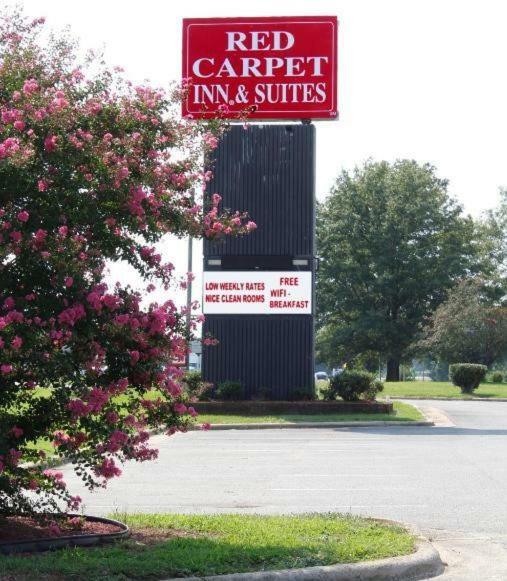 Red Carpet Motel