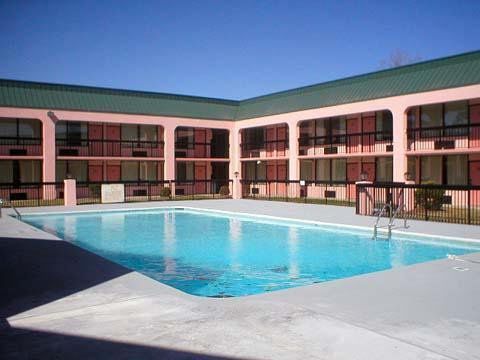 Red Carpet Motel
